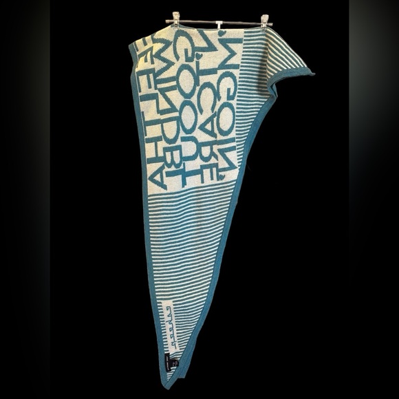 EUC - Rare Extra Large Triangle Shape Graphic Print Scarf by Electronic Sheep - Picture 5 of 7